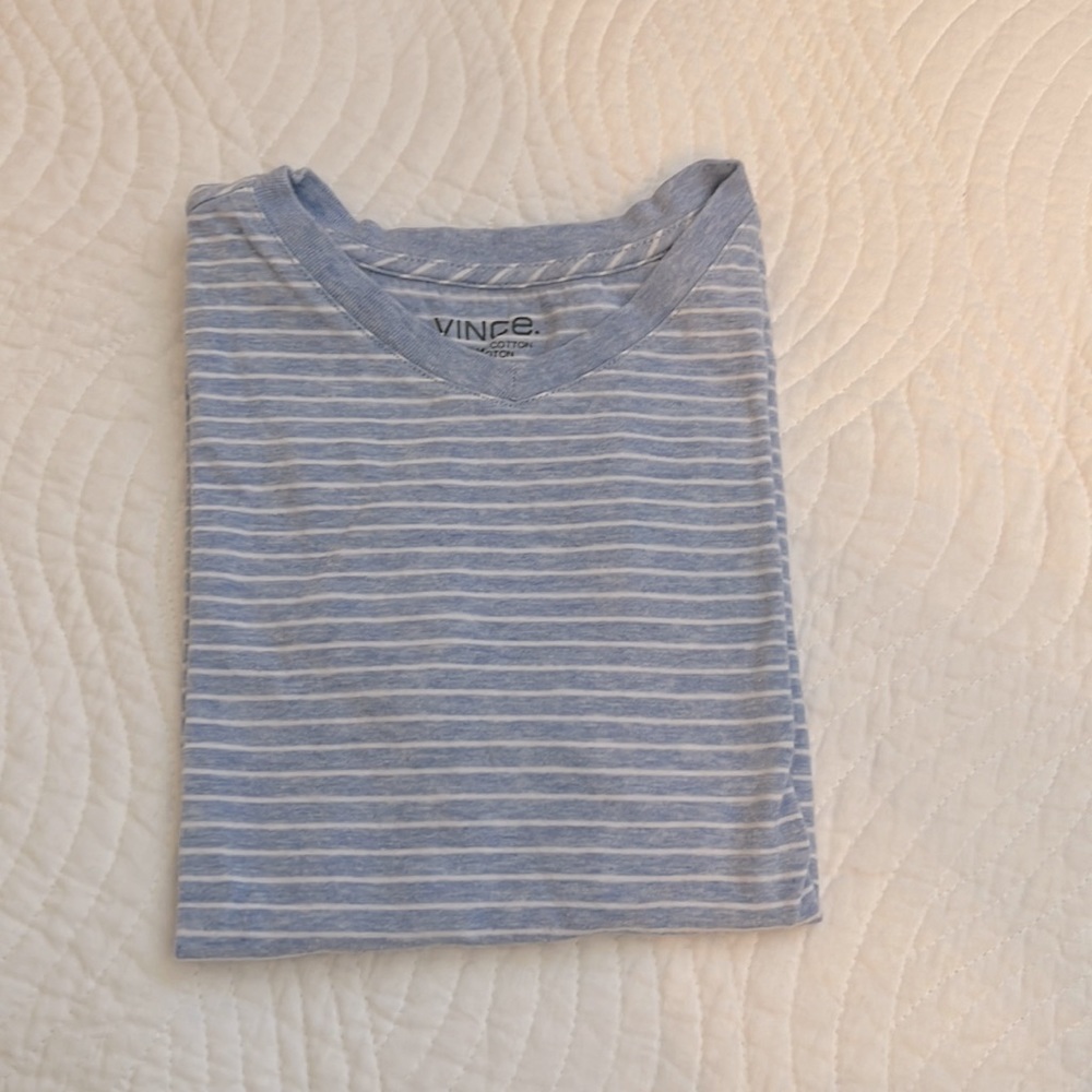 Vince boys designer blue & white stripe V-neck T-shirt size 6